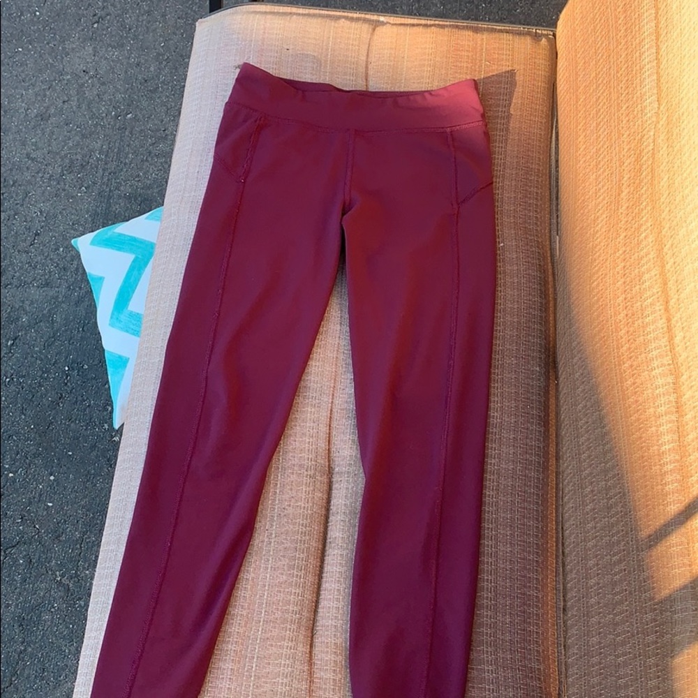 aeropostale burgundy stretchy leggings
